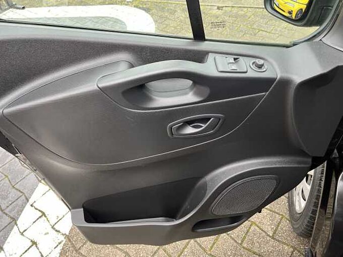 Renault Trafic Combi Grand Life ENERGY dCi 145