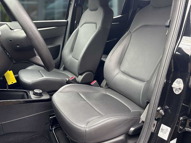 Dacia Spring Essential