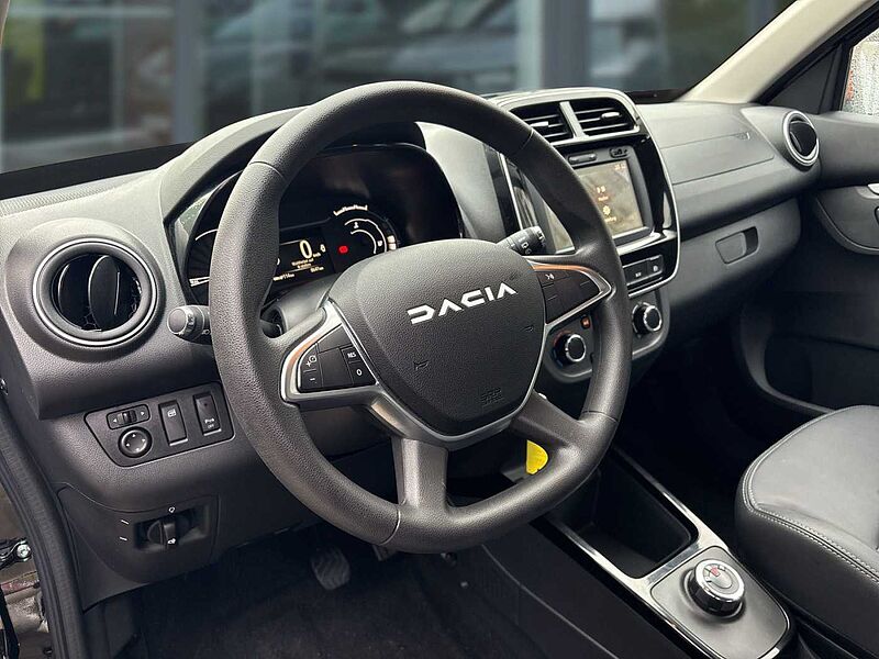Dacia Spring Essential