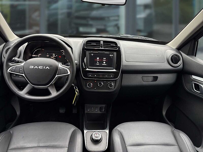 Dacia Spring Essential
